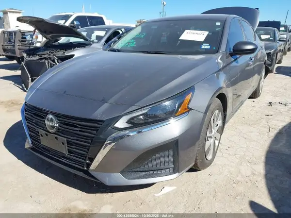 1N4BL4BV2RN325979 2024 NISSAN ALTIMA - Image 2