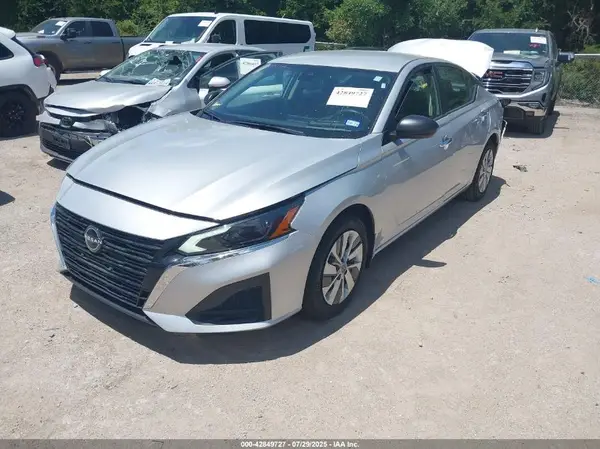 1N4BL4BV2RN328039 2024 NISSAN ALTIMA - Image 2