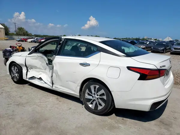 1N4BL4BV2RN332298 2024 NISSAN ALTIMA - Image 2