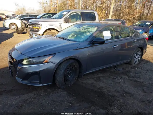 1N4BL4BV2RN348193 2024 NISSAN ALTIMA - Image 2
