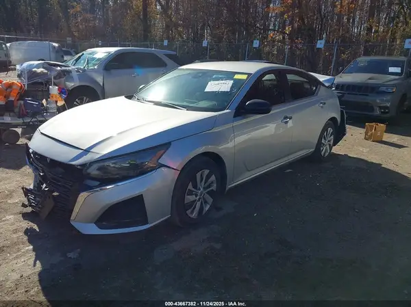 1N4BL4BV2RN353135 2024 NISSAN ALTIMA - Image 2