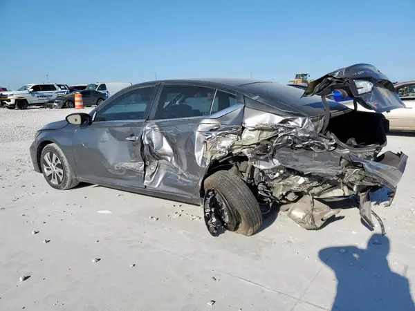 1N4BL4BV2RN357332 2024 NISSAN ALTIMA - Image 2