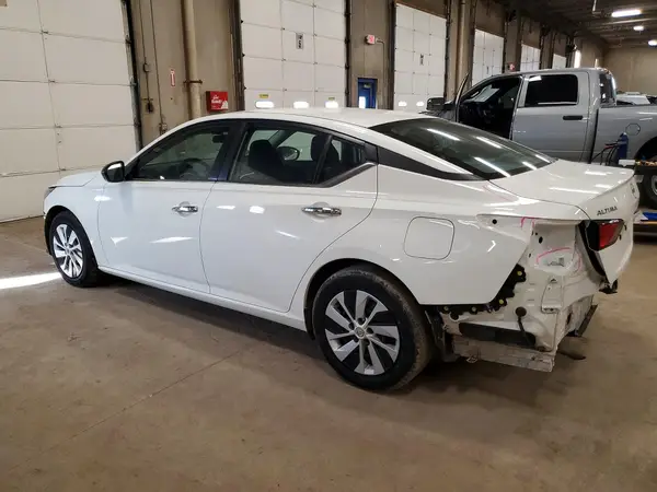 1N4BL4BV2RN357427 2024 NISSAN ALTIMA - Image 2