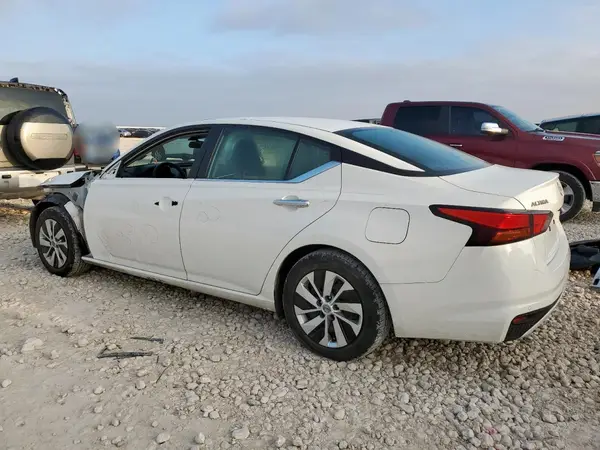 1N4BL4BV2RN361896 2024 NISSAN ALTIMA - Image 2