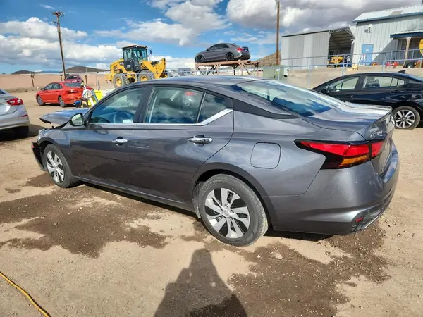 1N4BL4BV2RN364281 2024 NISSAN ALTIMA - Image 2