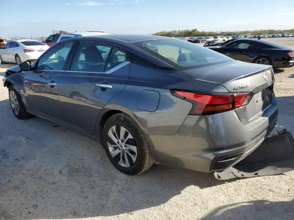 1N4BL4BV2RN371683 2024 NISSAN ALTIMA - Image 2