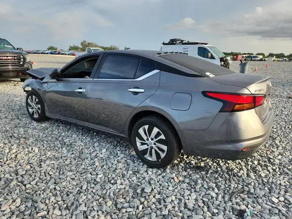 1N4BL4BV2RN371747 2024 NISSAN ALTIMA - Image 2