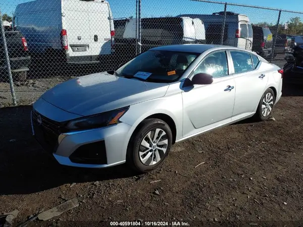 1N4BL4BV2RN374762 2024 NISSAN ALTIMA - Image 2