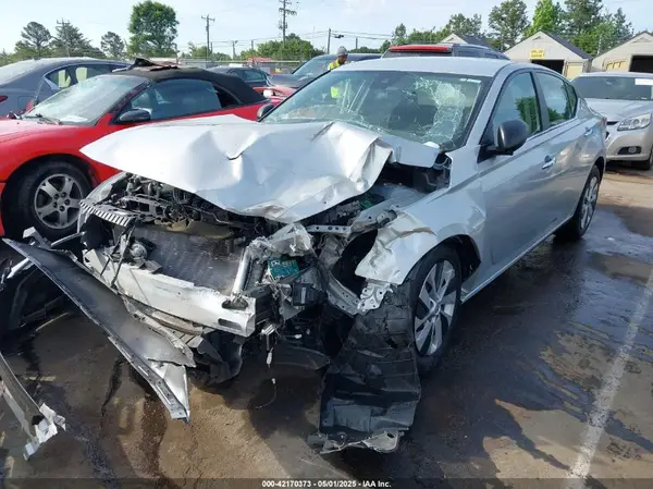 1N4BL4BV2RN378150 2024 NISSAN ALTIMA - Image 2