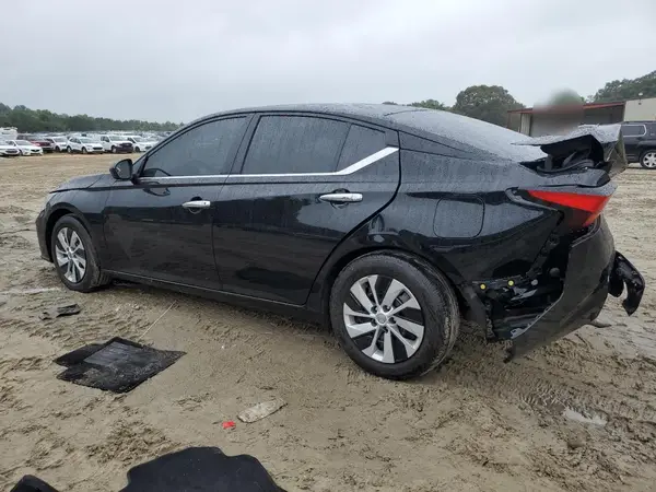 1N4BL4BV2RN384482 2024 NISSAN ALTIMA - Image 2