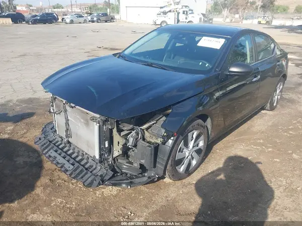 1N4BL4BV2RN385860 2024 NISSAN ALTIMA - Image 2