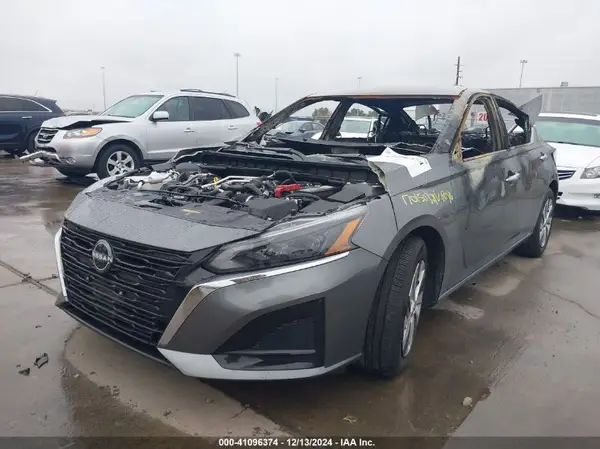 1N4BL4BV2RN388046 2024 NISSAN ALTIMA - Image 2