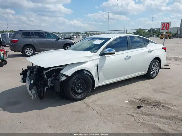 1N4BL4BV2RN403368 2024 NISSAN ALTIMA - Image 2