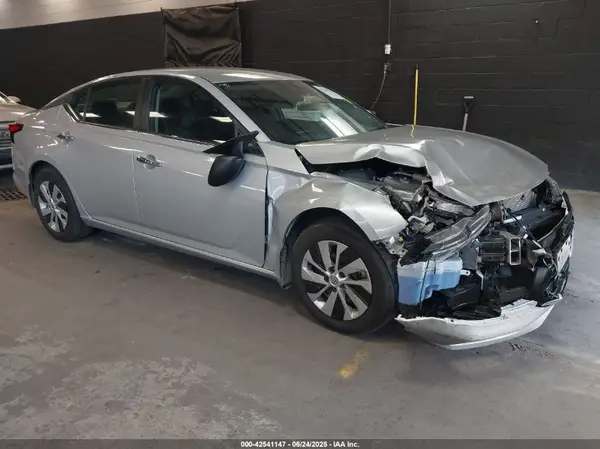 1N4BL4BV2RN412555 2024 NISSAN ALTIMA - Image 1
