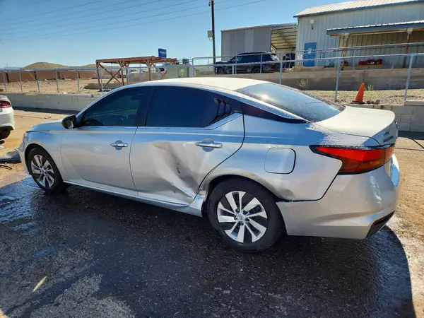1N4BL4BV2RN418744 2024 NISSAN ALTIMA - Image 2