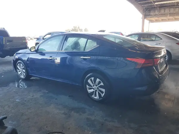 1N4BL4BV2RN421675 2024 NISSAN ALTIMA - Image 2