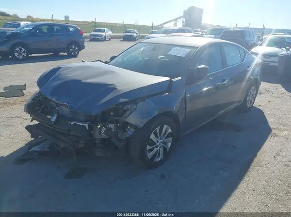 1N4BL4BV2RN424124 2024 NISSAN ALTIMA - Image 2