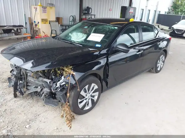 1N4BL4BV2SN317614 2025 NISSAN ALTIMA - Image 2
