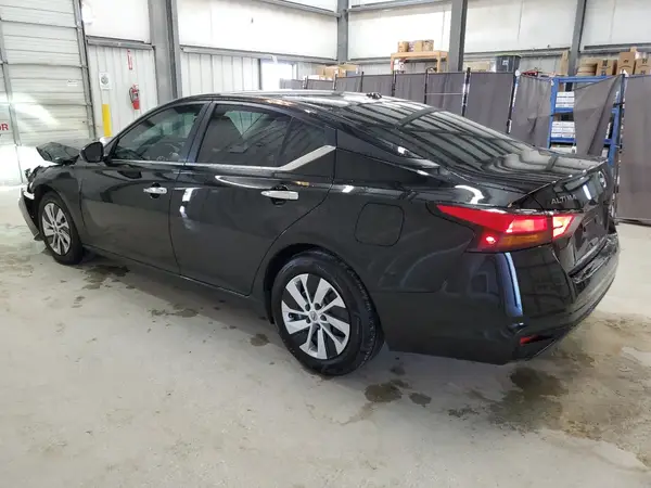 1N4BL4BV2SN318780 2025 NISSAN ALTIMA - Image 2