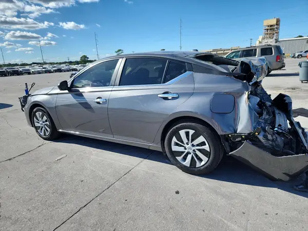 1N4BL4BV2SN322781 2025 NISSAN ALTIMA - Image 2