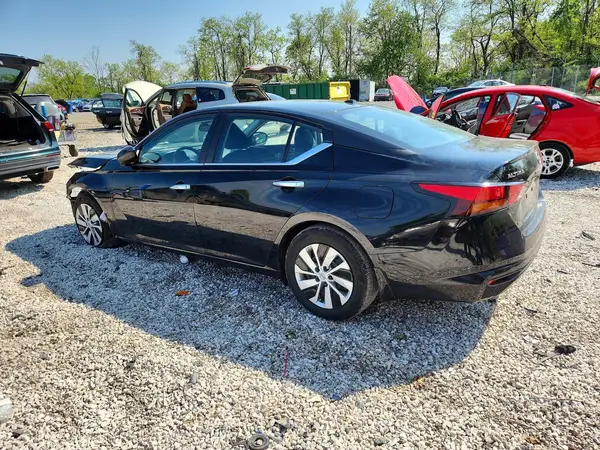 1N4BL4BV2SN326393 2025 NISSAN ALTIMA - Image 2