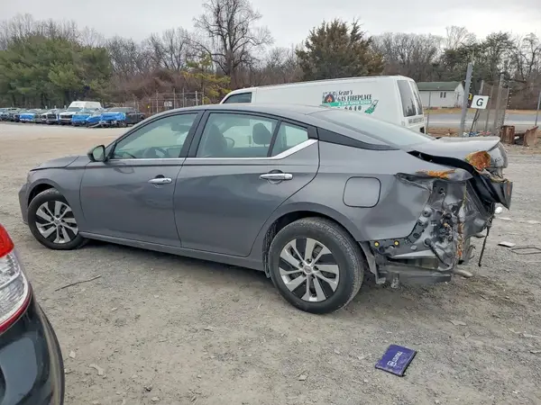 1N4BL4BV2SN332078 2025 NISSAN ALTIMA - Image 2