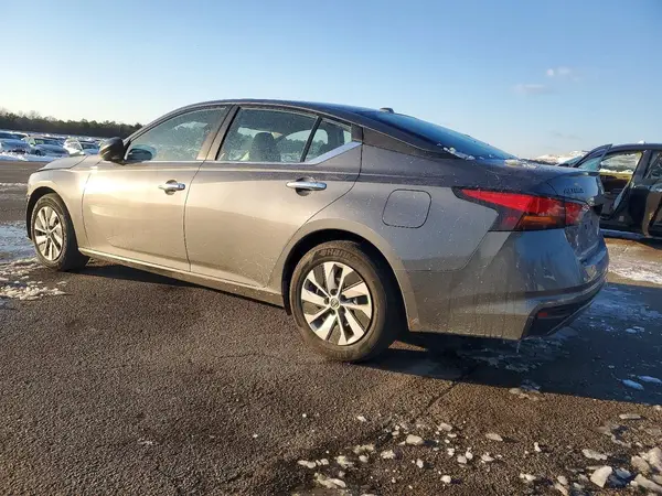 1N4BL4BV2SN332128 2025 NISSAN ALTIMA - Image 2