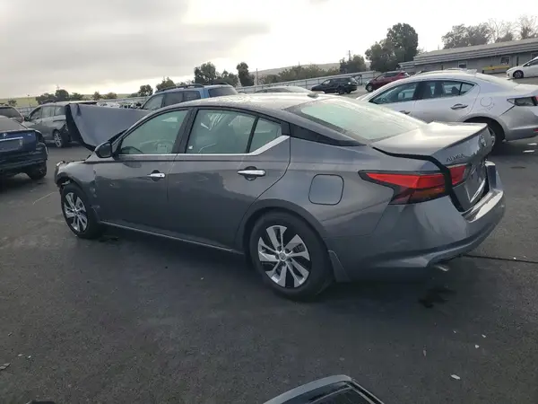 1N4BL4BV2SN334624 2025 NISSAN ALTIMA - Image 2