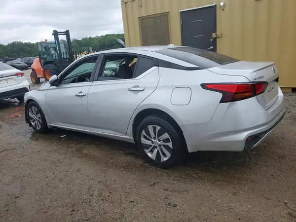 1N4BL4BV3KC137070 2019 NISSAN ALTIMA - Image 2
