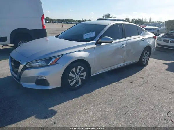 1N4BL4BV3KC16947 2019 NISSAN ALTIMA - Image 2