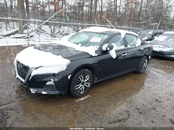 1N4BL4BV3KN302054 2019 NISSAN ALTIMA - Image 2