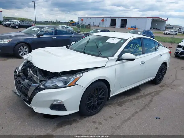 1N4BL4BV3LC113188 2020 NISSAN ALTIMA - Image 2