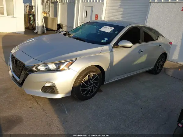 1N4BL4BV3LC133845 2020 NISSAN ALTIMA - Image 2