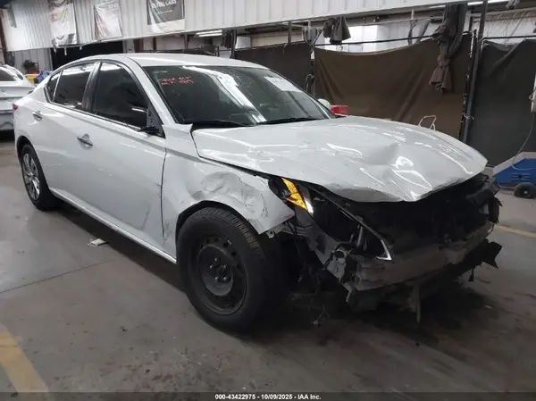 1N4BL4BV3LC157725 2020 NISSAN ALTIMA - Image 1