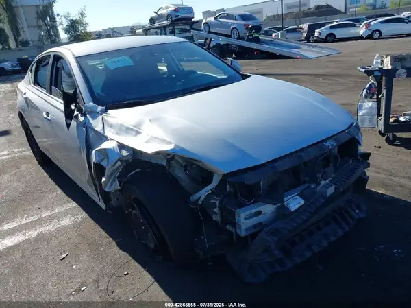 1N4BL4BV3LC248686 2020 NISSAN ALTIMA - Image 1