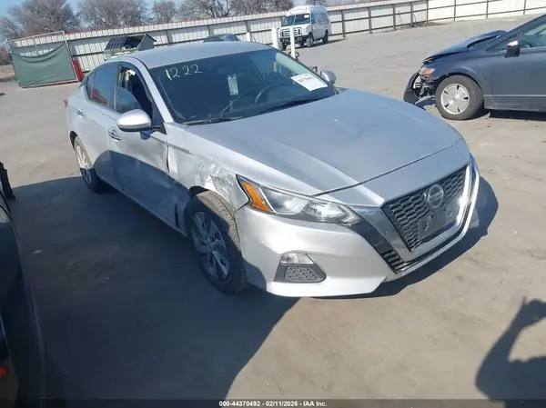 1N4BL4BV3LC257775 2020 NISSAN ALTIMA - Image 1
