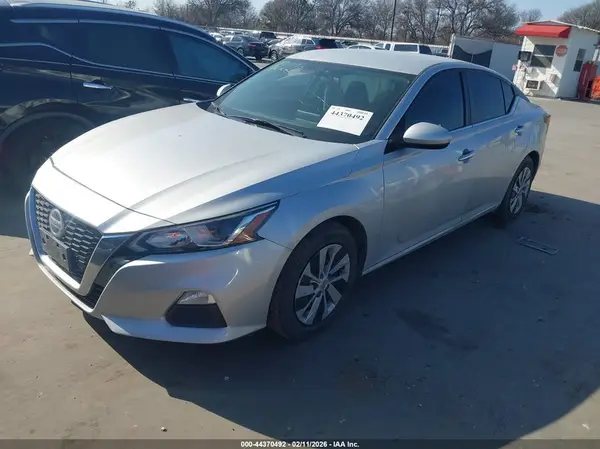 1N4BL4BV3LC257775 2020 NISSAN ALTIMA - Image 2