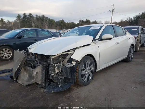 1N4BL4BV3LC283843 2020 NISSAN ALTIMA - Image 2