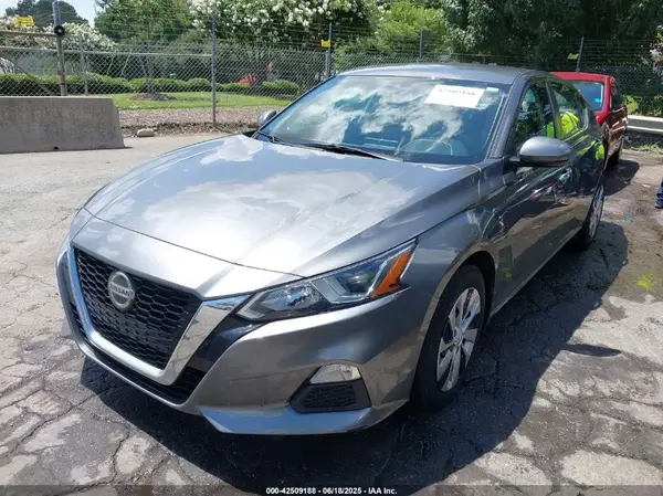 1N4BL4BV3MN352262 2021 NISSAN ALTIMA - Image 2