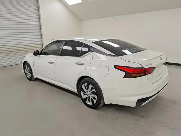 1N4BL4BV3MN399923 2021 NISSAN ALTIMA - Image 2