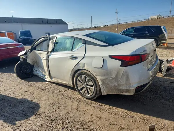 1N4BL4BV3MN412167 2021 NISSAN ALTIMA - Image 2