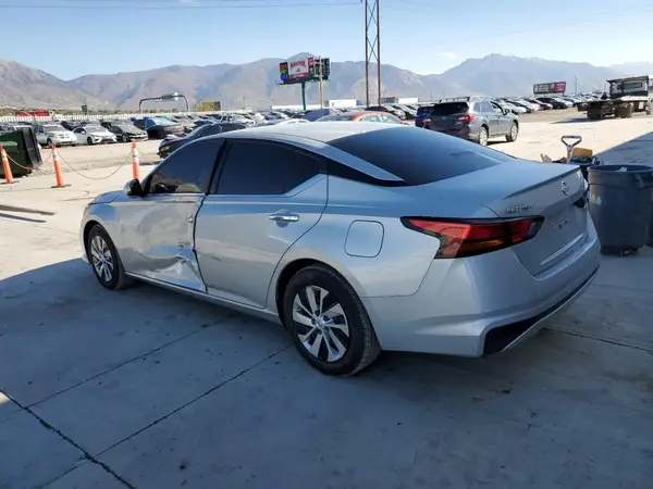 1N4BL4BV3NN306870 2022 NISSAN ALTIMA - Image 2