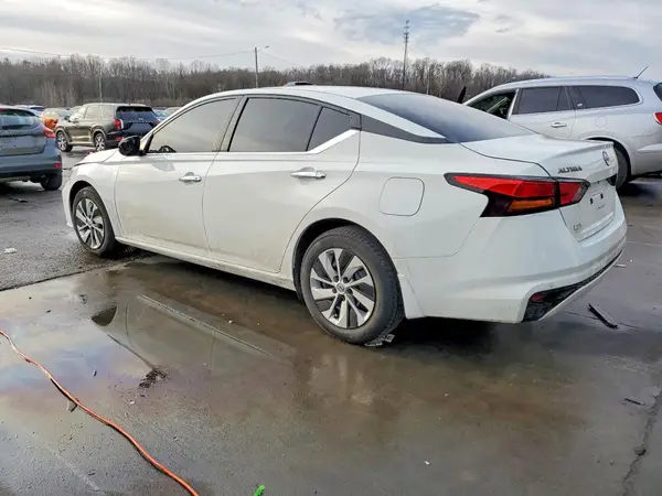 1N4BL4BV3PN301204 2023 NISSAN ALTIMA - Image 2