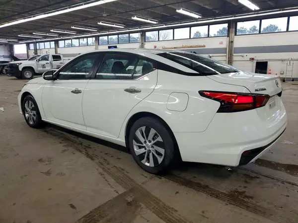 1N4BL4BV3PN335966 2023 NISSAN ALTIMA - Image 2