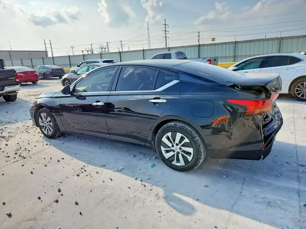 1N4BL4BV3PN380485 2023 NISSAN ALTIMA - Image 2