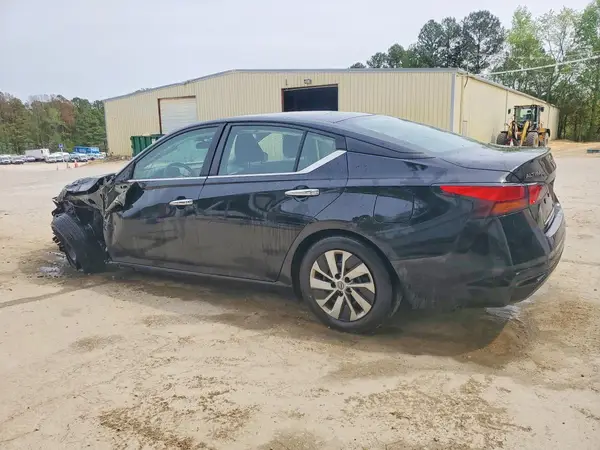 1N4BL4BV3PN382883 2023 NISSAN ALTIMA - Image 2