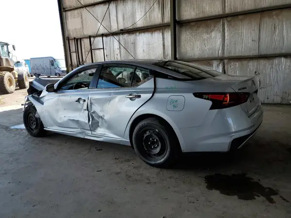 1N4BL4BV3PN384942 2023 NISSAN ALTIMA - Image 2