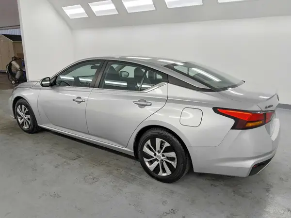 1N4BL4BV3PN385816 2023 NISSAN ALTIMA - Image 2