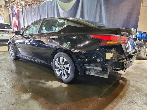 1N4BL4BV3PN395861 2023 NISSAN ALTIMA - Image 2