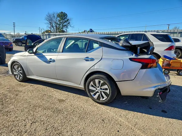 1N4BL4BV3RN335999 2024 NISSAN ALTIMA - Image 2